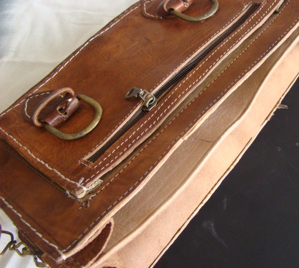 Mini vintage satchel | image 2
