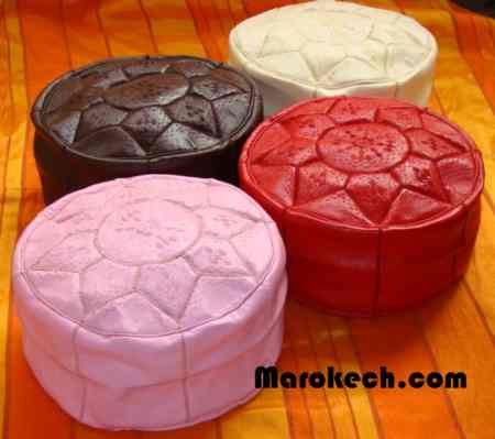 Set of 4 colored poufs | image 1